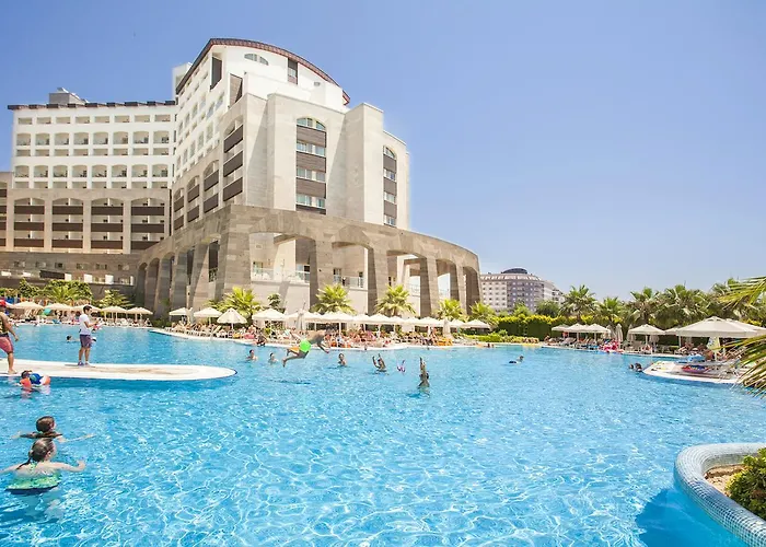 Ξενοδοχείο Melas Lara 5*