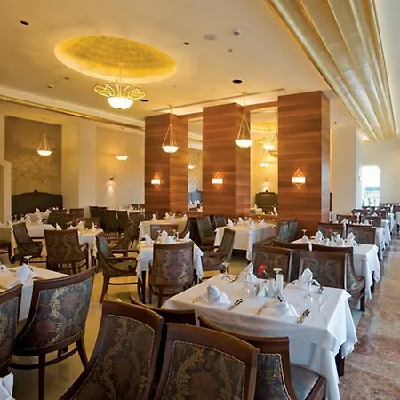 ميلاس لارا 5*