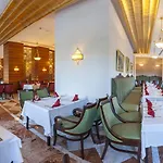 Hotel Melas Lara 5*