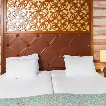 Hotel Melas Lara
