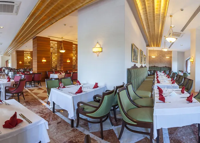 Hotel Melas Lara 5*